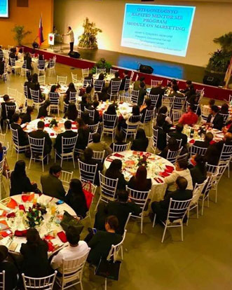 Corporate-event-organizer